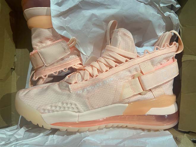 NikeSneakers4.jpg
