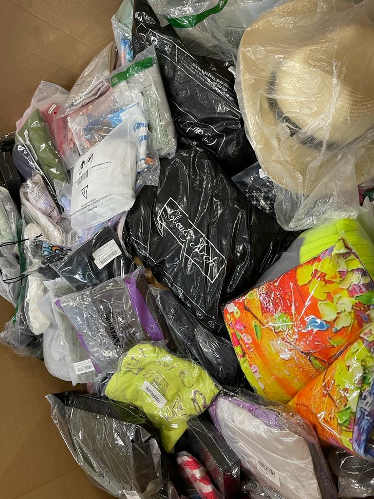 additional/amazon-clothing-pallets-wholesale-14.jpg