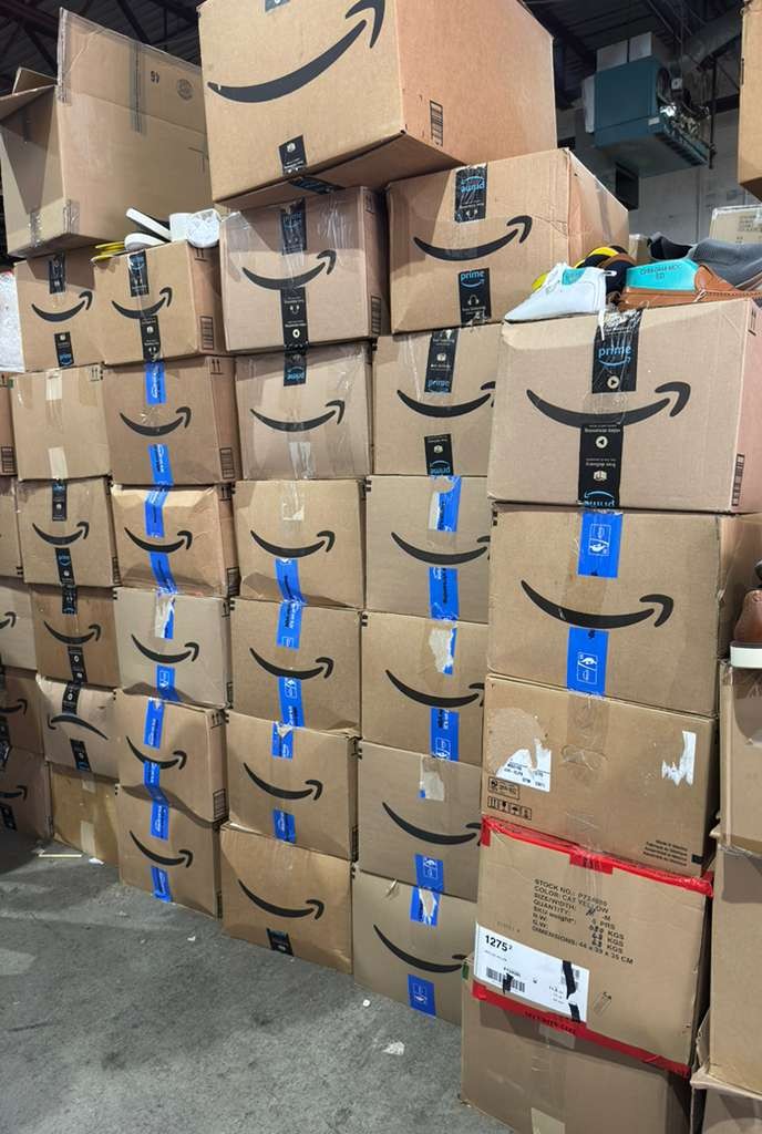 additional/amazon-clothing-pallets-wholesale-3.jpeg