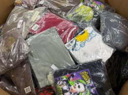 additional/walmart-wholesale-clothing-truckload-24.jpg