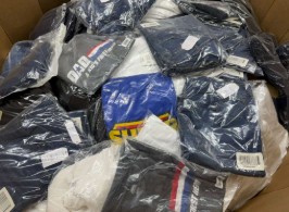 additional/walmart-wholesale-clothing-truckload-44.jpg