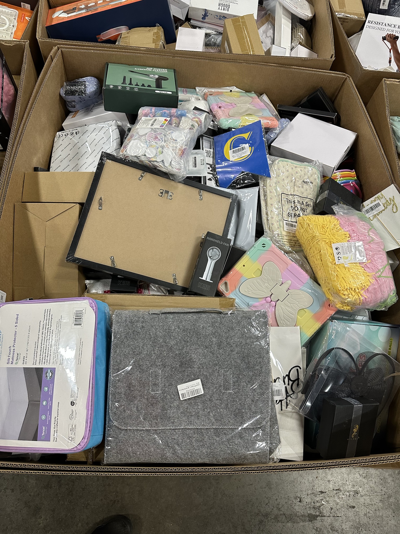 additional/wholesale-amazon-FC-new-overstock-general-merchandise-truckloads-11.jpeg