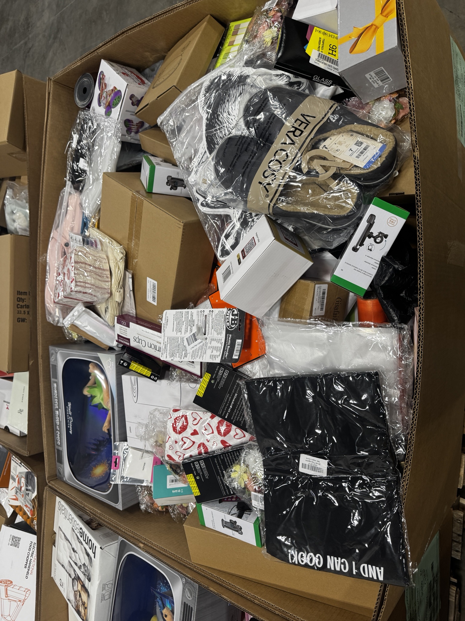 additional/wholesale-amazon-FC-new-overstock-general-merchandise-truckloads-18.jpeg