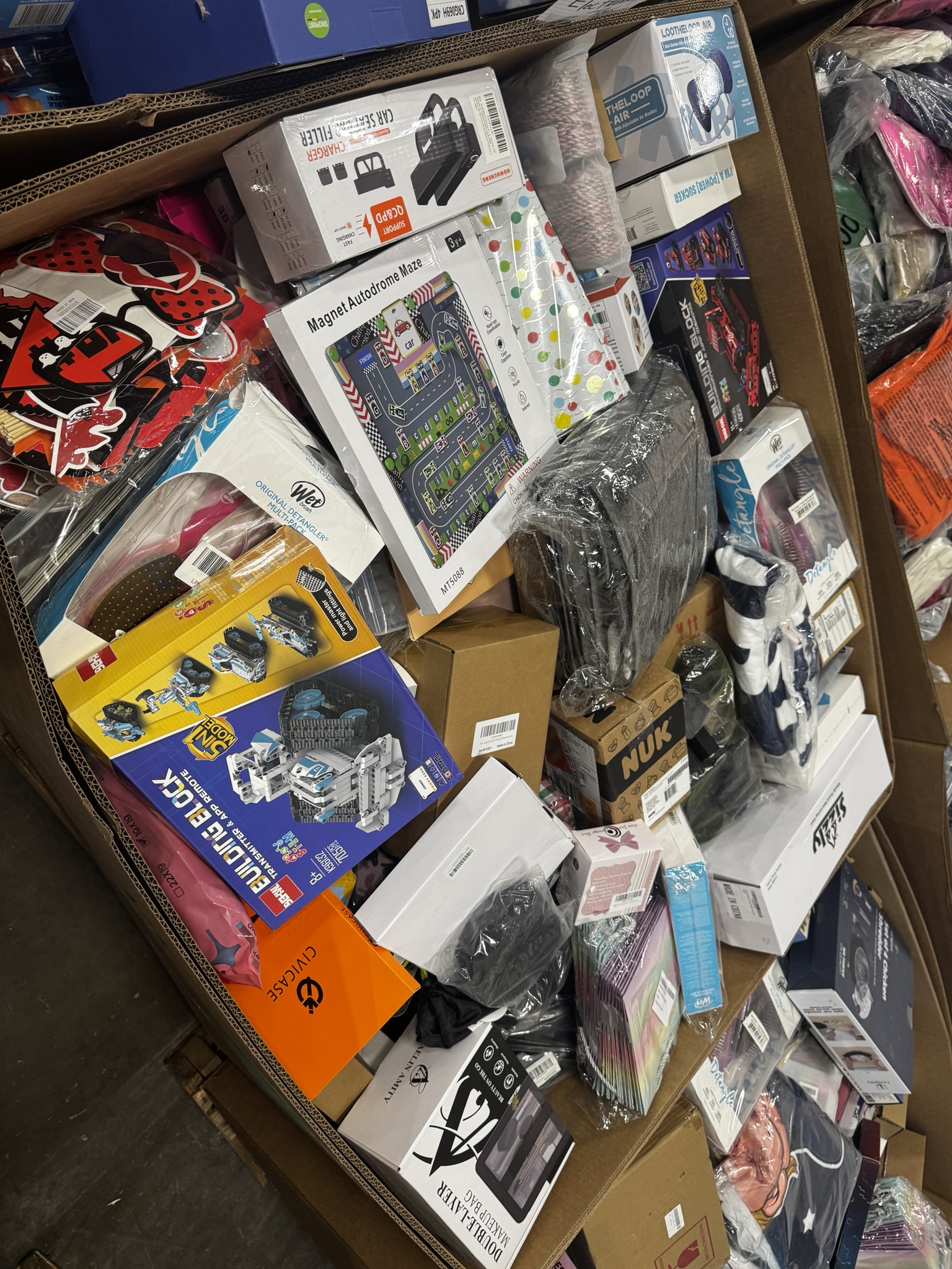additional/wholesale-amazon-FC-new-overstock-general-merchandise-truckloads-7.jpeg