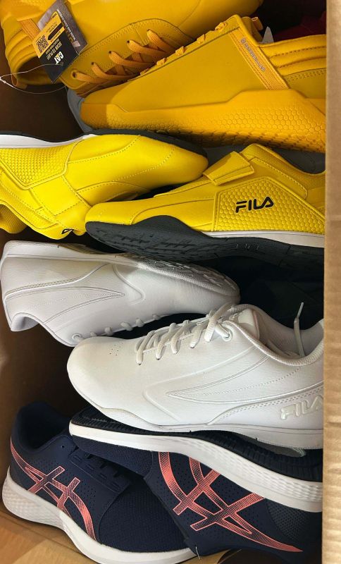 additional/wholesale-athletic-shoes-sneakers-container-special-1.jpg