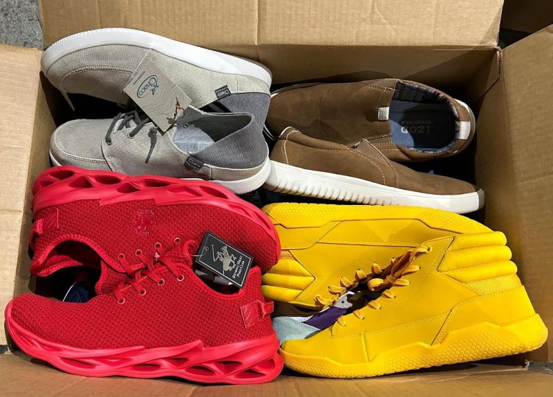 additional/wholesale-athletic-shoes-sneakers-container-special-23.jpg
