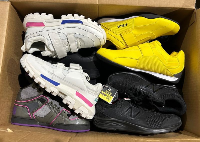 additional/wholesale-athletic-shoes-sneakers-container-special-3.jpg