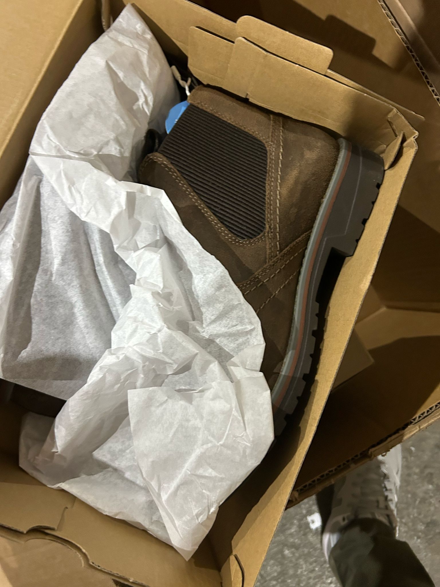additional/wholesale-clarks-boots-shoes-7.jpeg