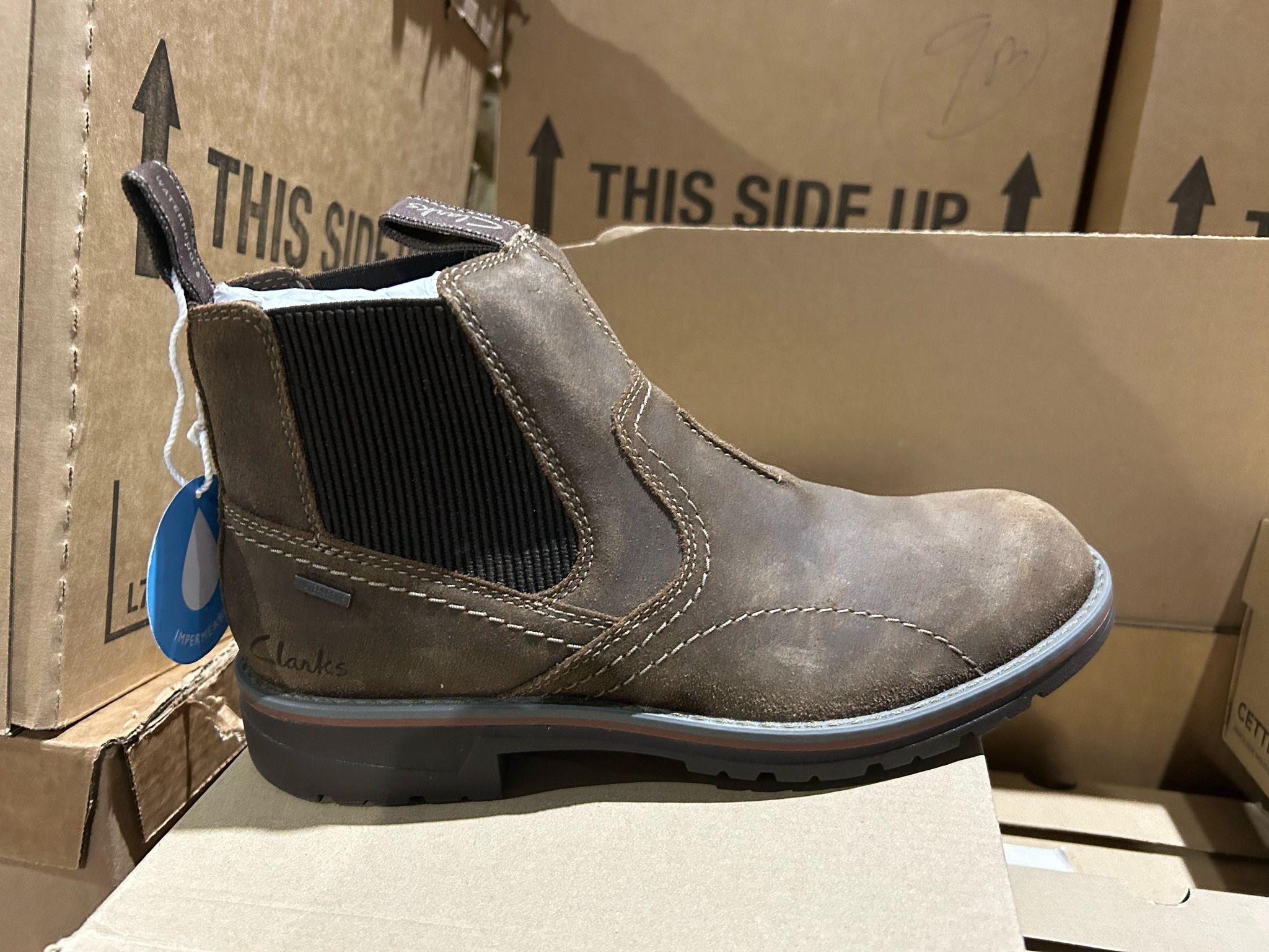 additional/wholesale-clarks-boots-shoes-8.jpeg