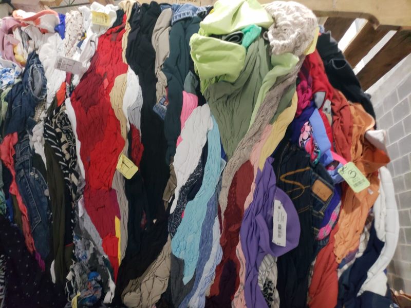 additional/wholesale-institutional-thrift-grade-used-clothing-2.jpg