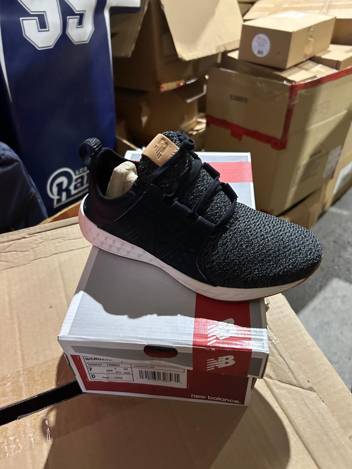 additional/wholesale-new-balance-sneaker-pallet-3.jpeg