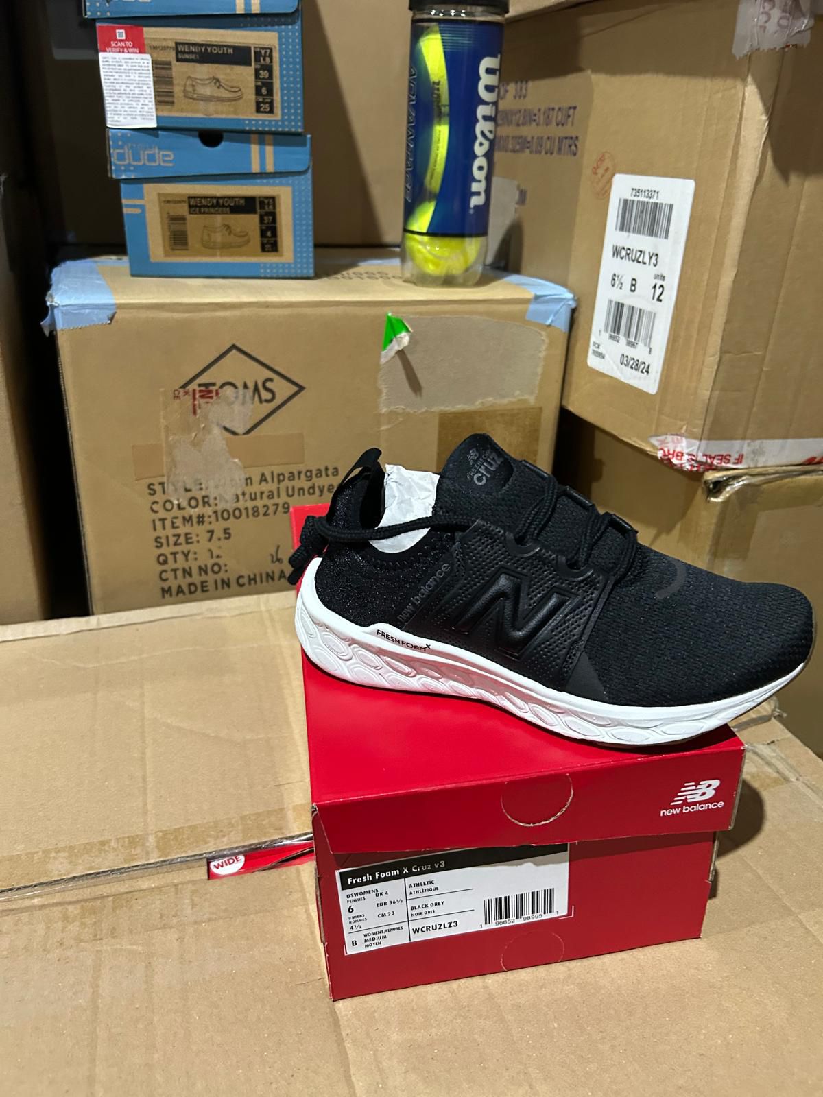 additional/wholesale-new-balance-sneaker-pallet-6.jpeg