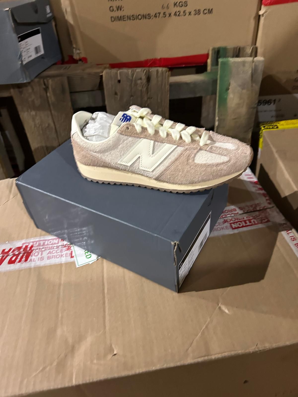 additional/wholesale-new-balance-sneaker-pallet-8.jpeg