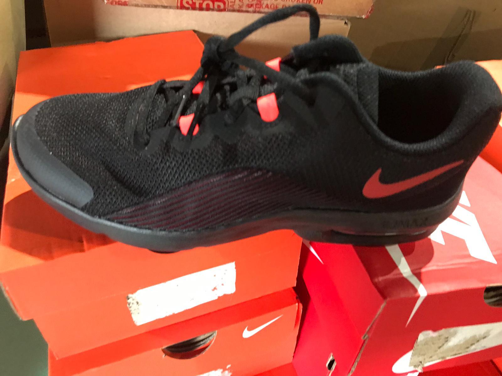 additional/wholesale-nike-sneaker-pallet-53.jpg