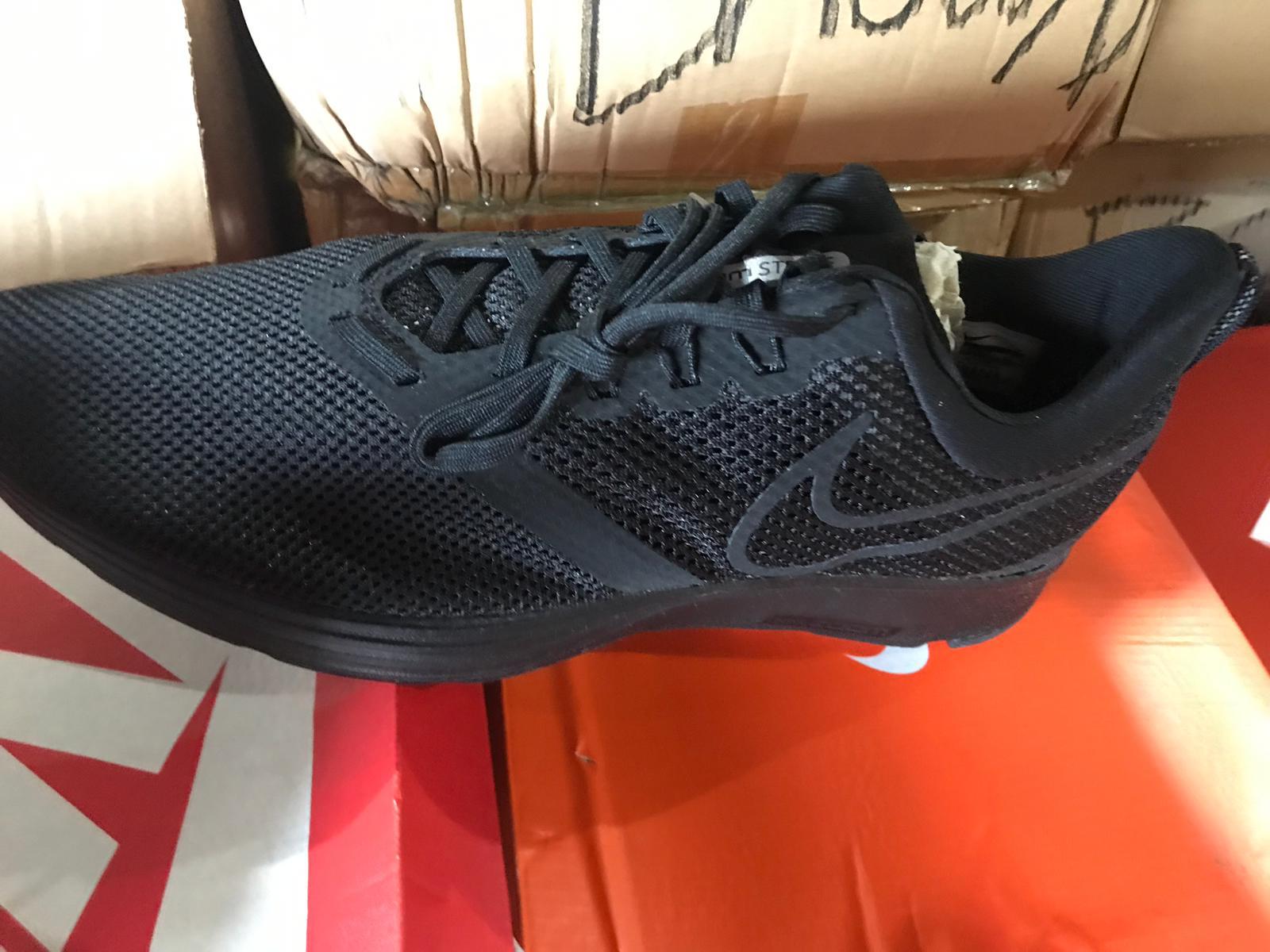 additional/wholesale-nike-sneaker-pallet-55.jpg