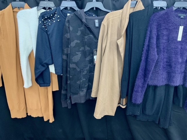 additional/wholesale-nordstrom-high-end-clothing-pallets-12.jpg