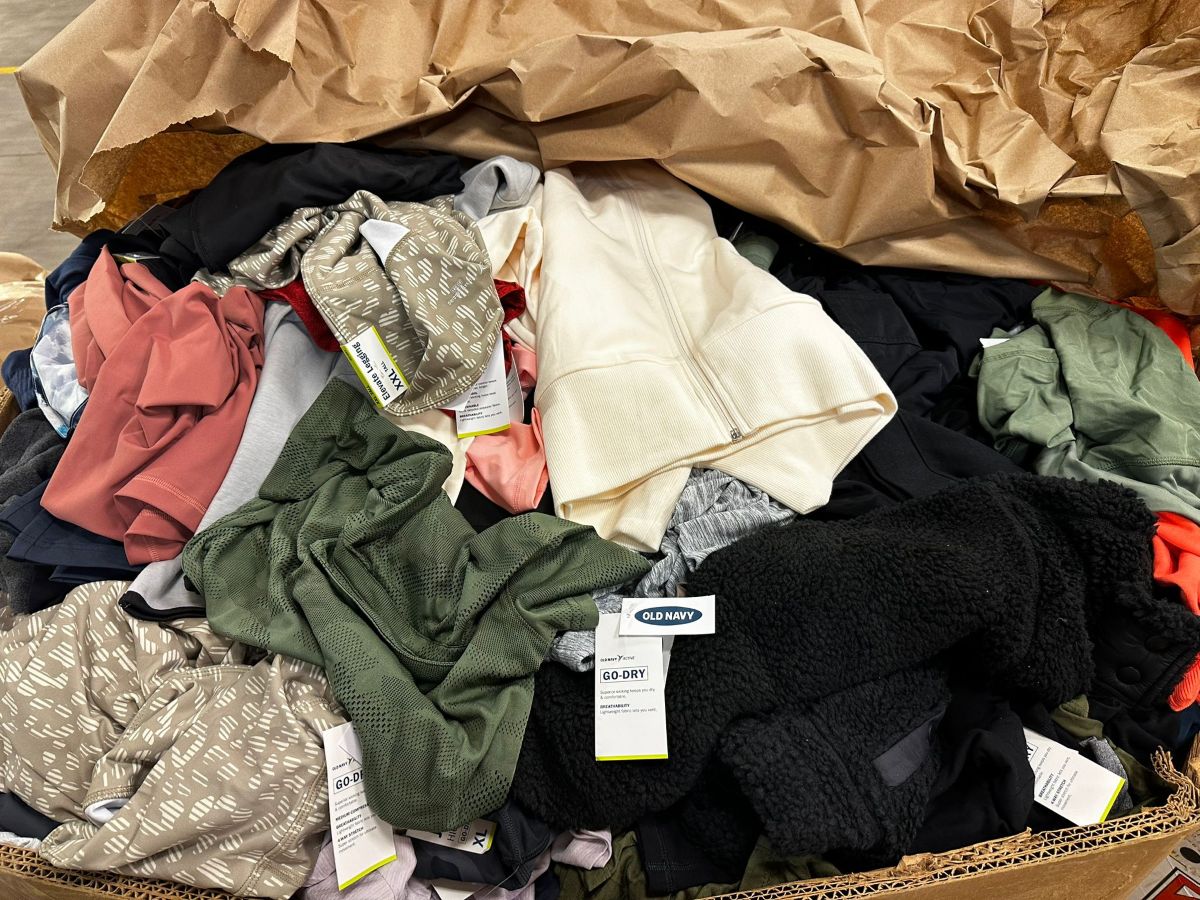 additional/wholesale-old-navy-clothing-pallets-4.jpg