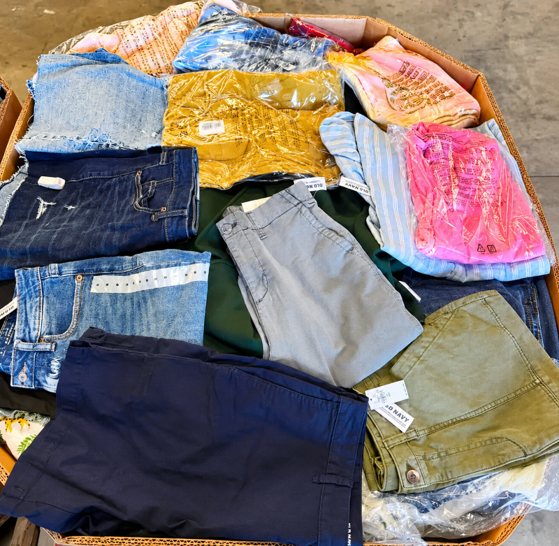 additional/wholesale-old-navy-clothing-pallets-4.png