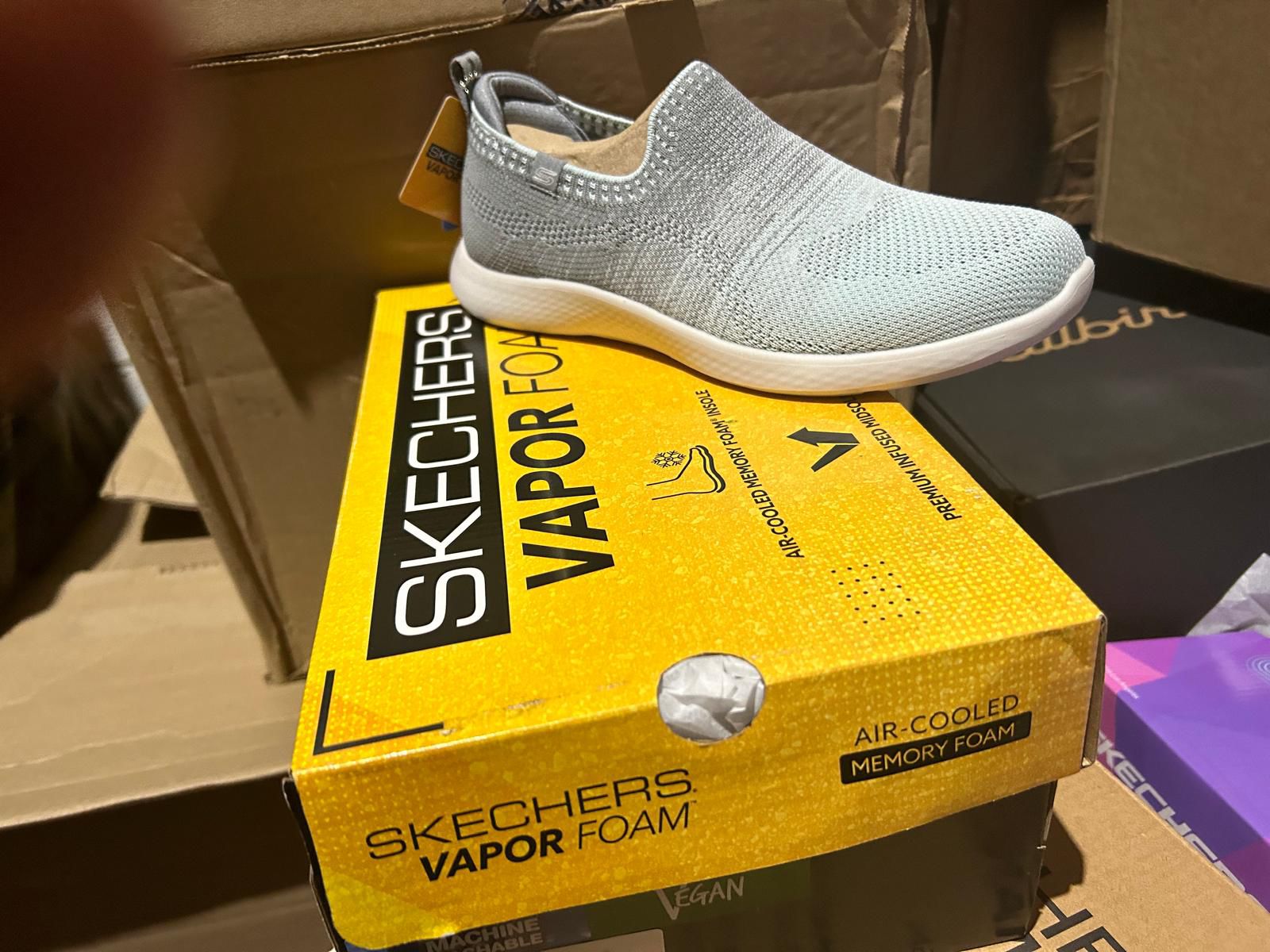 additional/wholesale-skechers-sneakers-pallets-6.jpeg