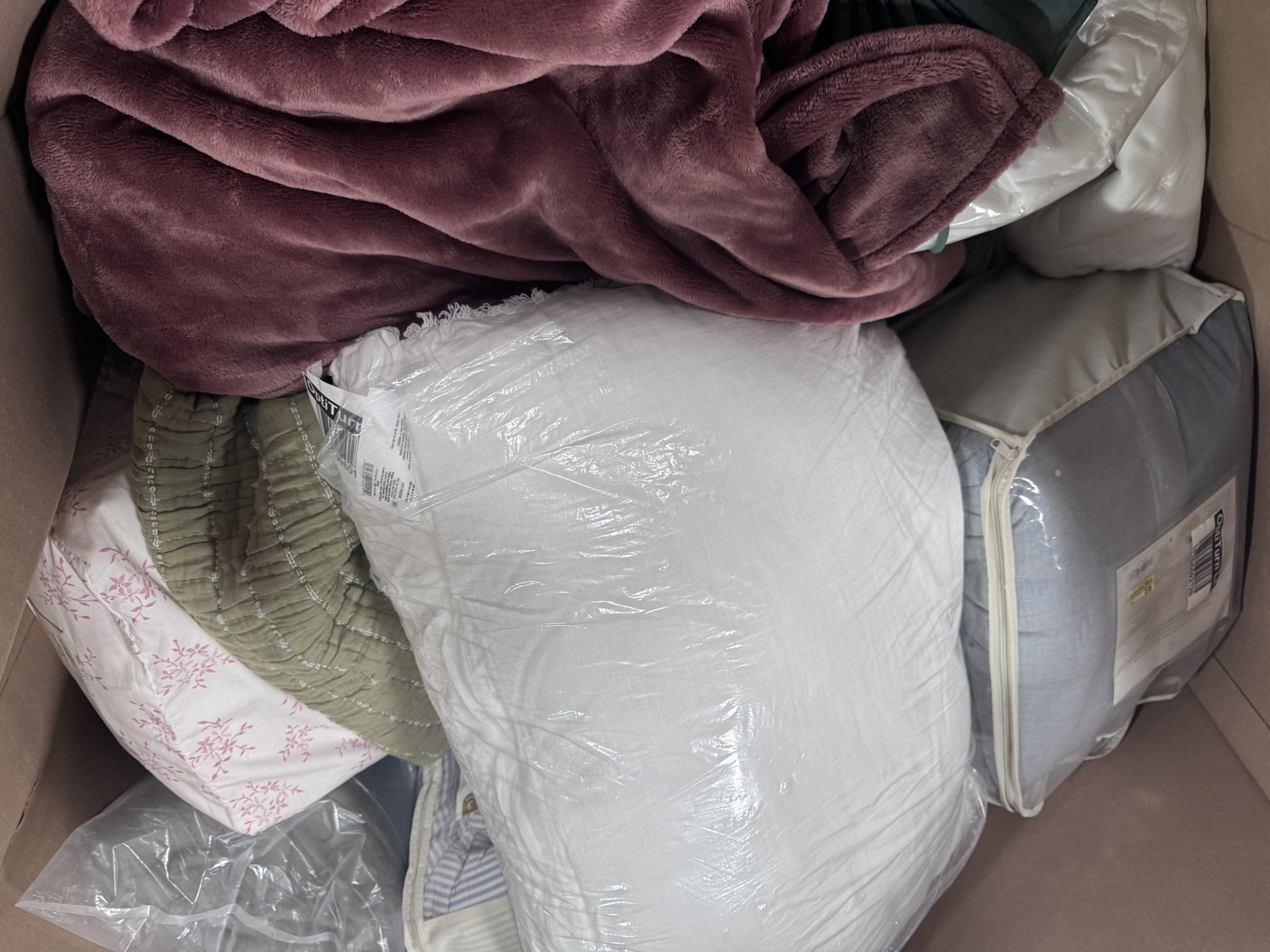 additional/wholesale-target-bedding-domestics-truckloads-2.jpeg