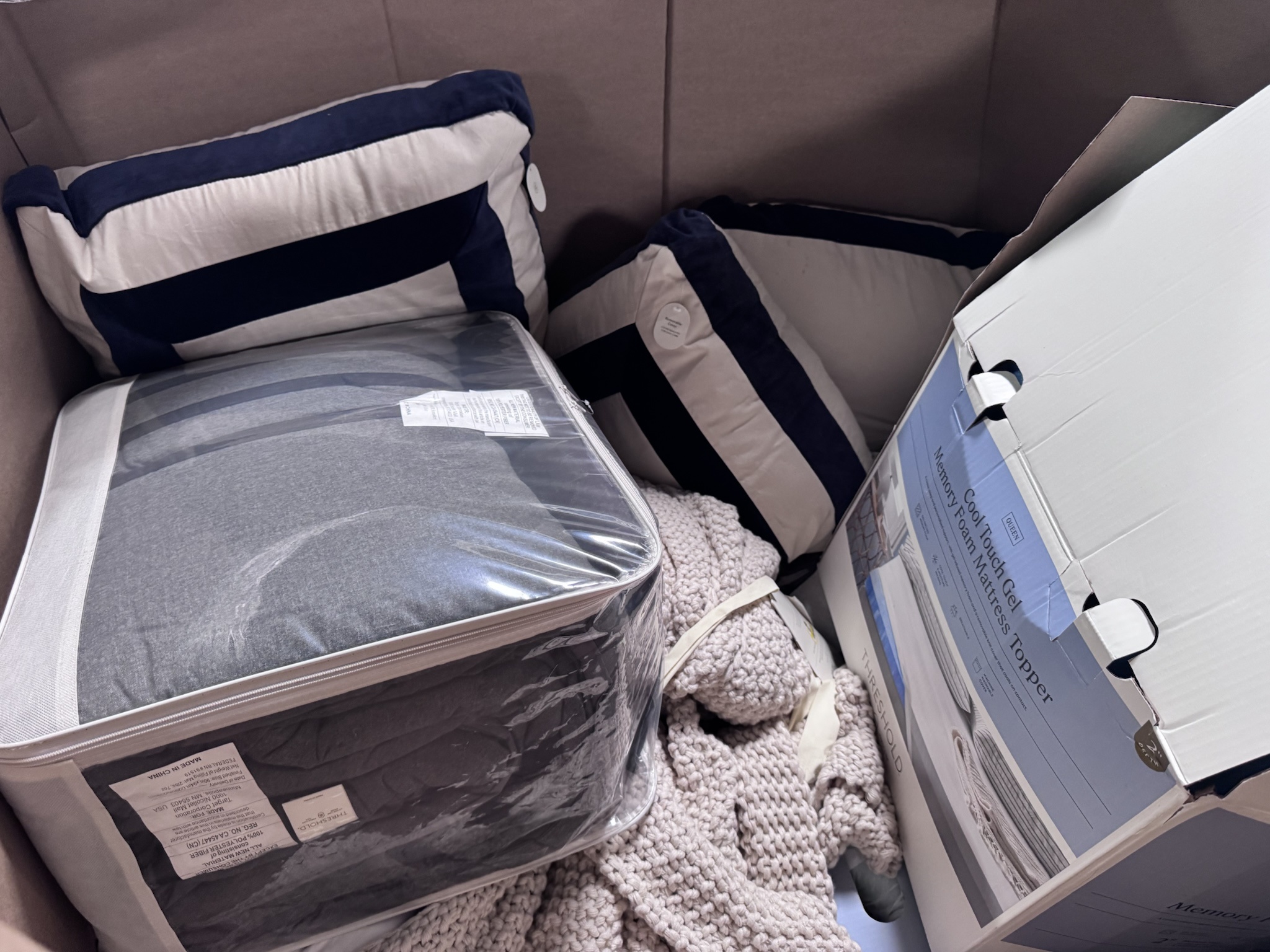 additional/wholesale-target-bedding-domestics-truckloads-7.jpeg