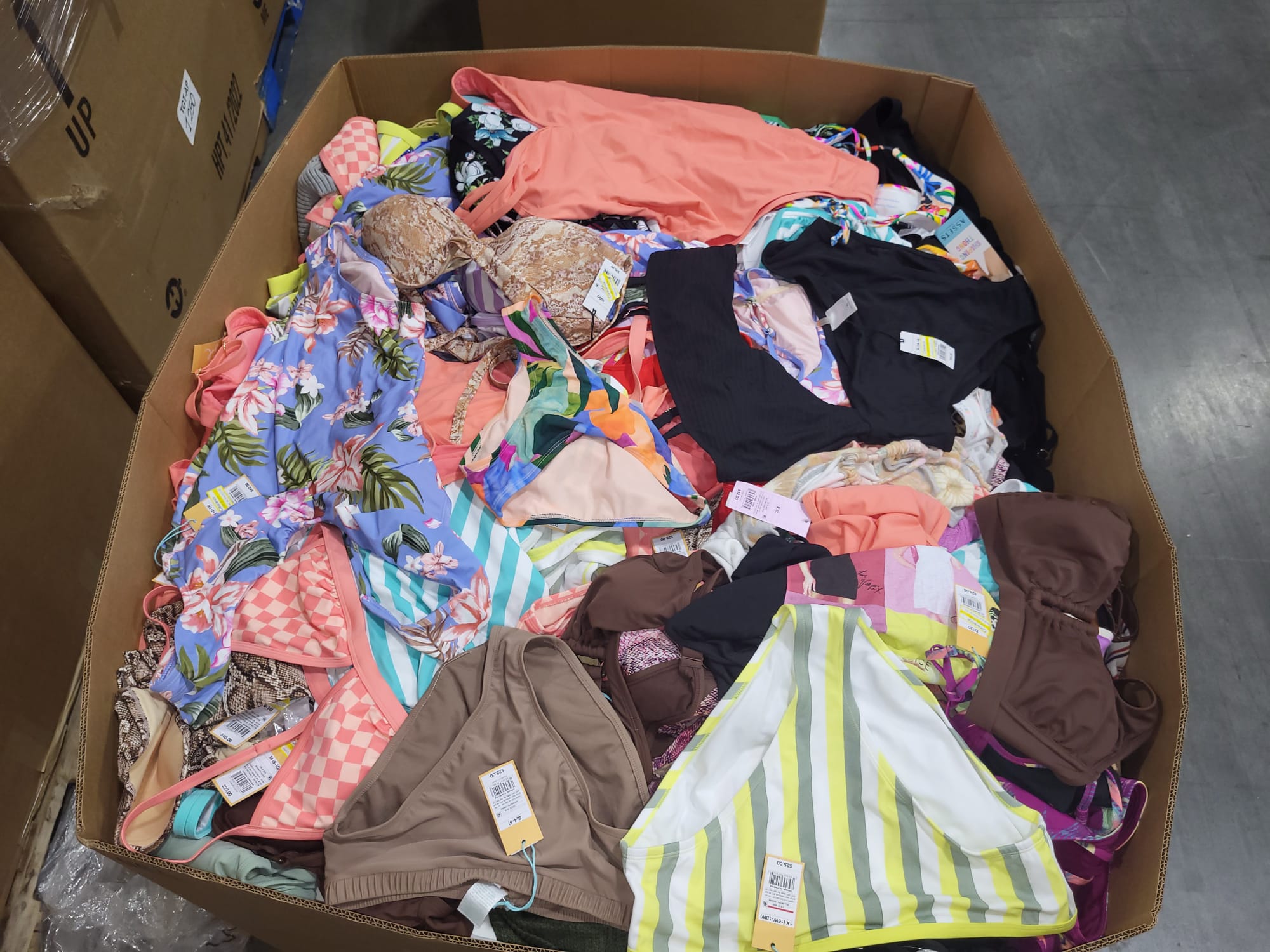 additional/wholesale-target-clothing-pallets-truckloads-6.jpg