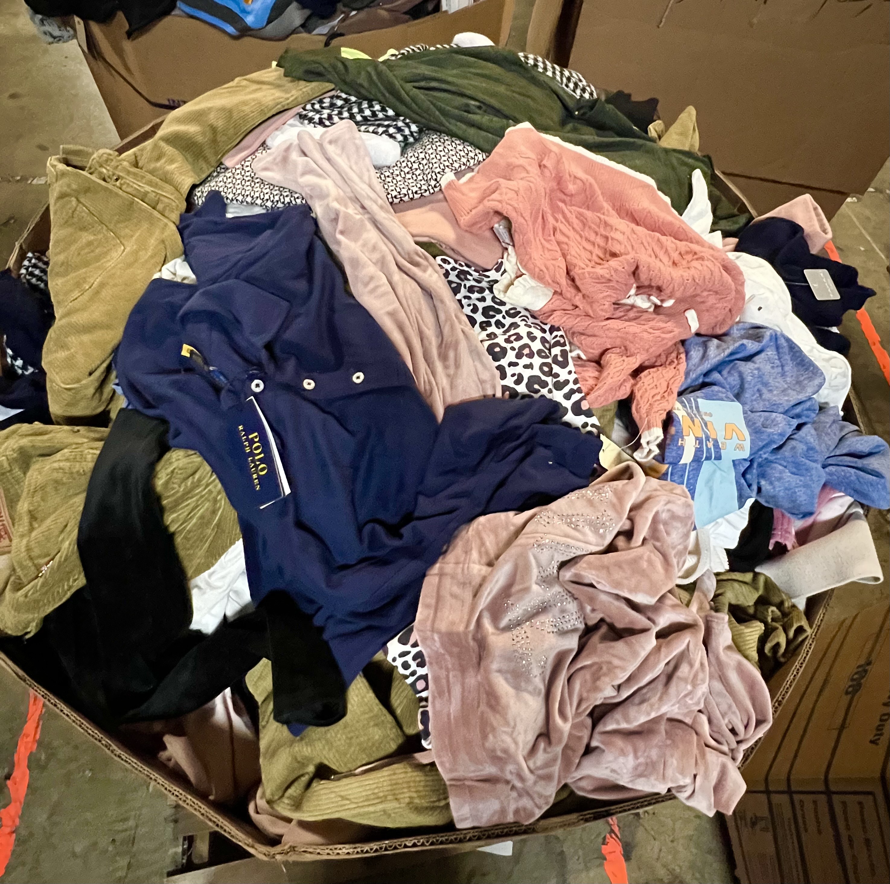 additional/wholesale-tj-maxx-winter-fall-clothing-pallets-truckloads-3.jpeg