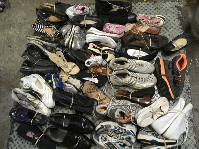 additional/wholesale-used-shoes-bales-grade-a-12.jpg