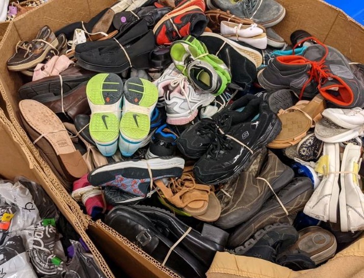 additional/wholesale-used-shoes-bales-grade-a-17.jpg