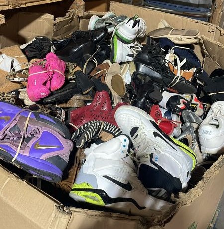 additional/wholesale-used-shoes-bales-grade-a-18.jpg