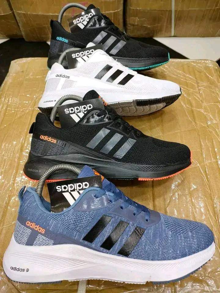 adidas-wholeasale-sneaker-pallets-2.jpeg
