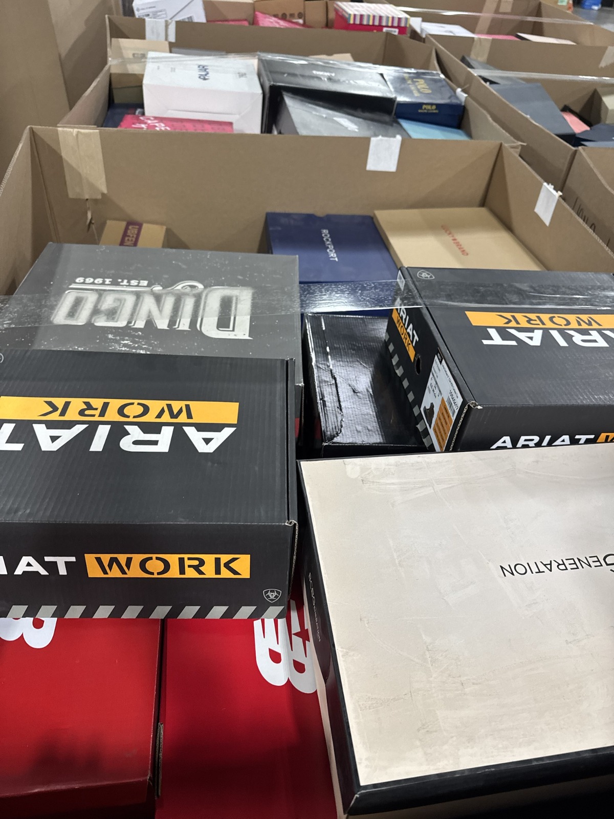 amazon-wholesale-shoes-pallets-truckloads-2.jpeg