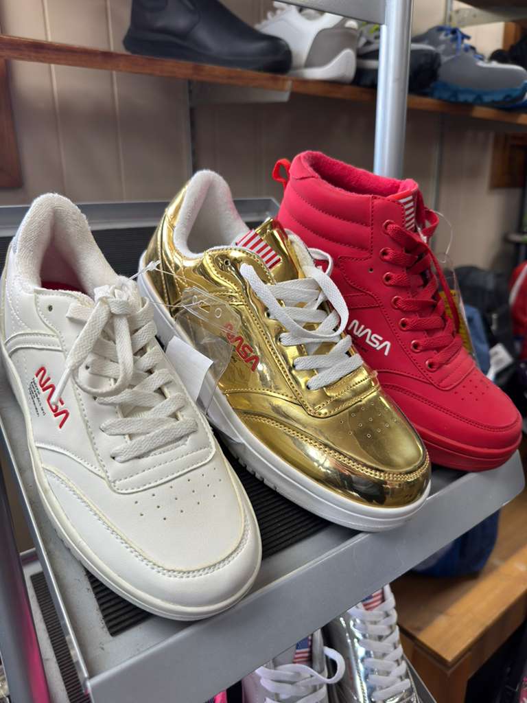 wholesale-NASA-footwear-sneaker-pallets-5.jpeg