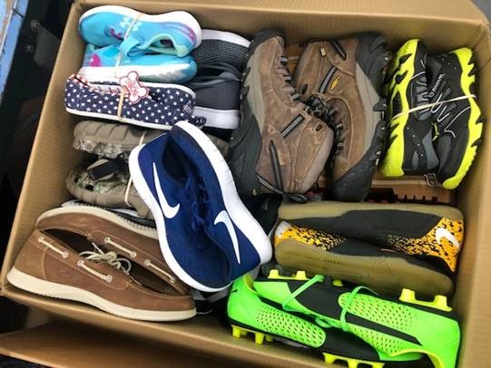 wholesale-assorted-sneakers-name-brand-pallets-1.jpg
