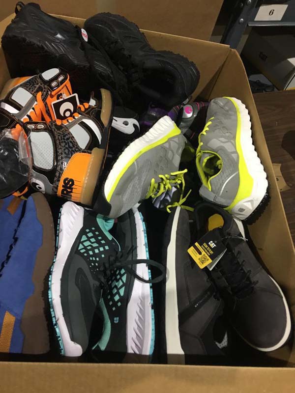 wholesale-assorted-sneakers-name-brand-pallets-4.jpg