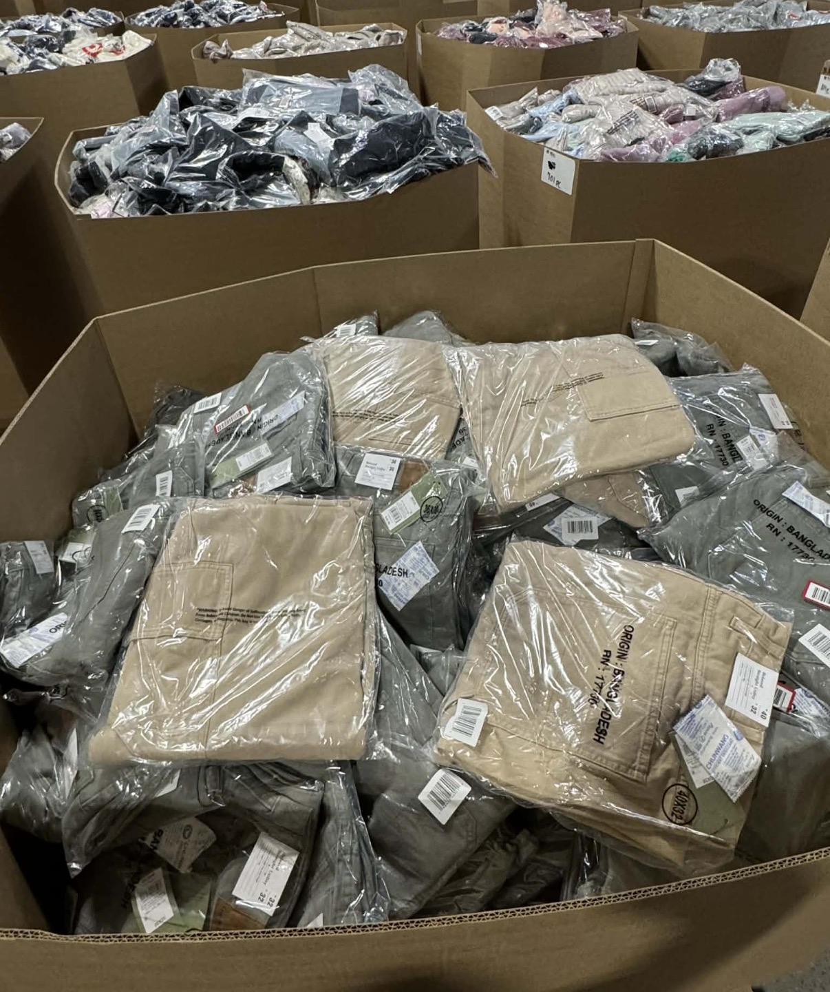 wholesale-brand-new-target-clothing-pallets-FC-apparel-5.jpg